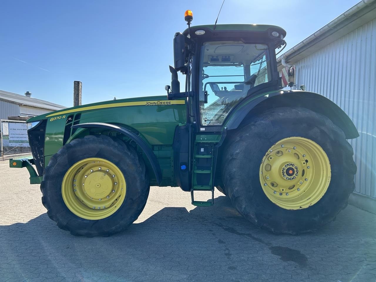 Traktor des Typs John Deere 8370R, Gebrauchtmaschine in Trige (Bild 11)