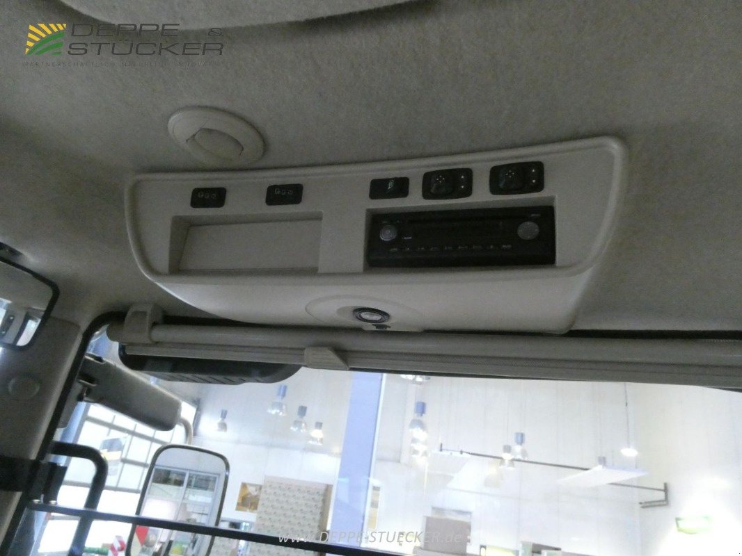 Traktor of the type John Deere 8370R, Gebrauchtmaschine in Lauterberg/Barbis (Picture 16)