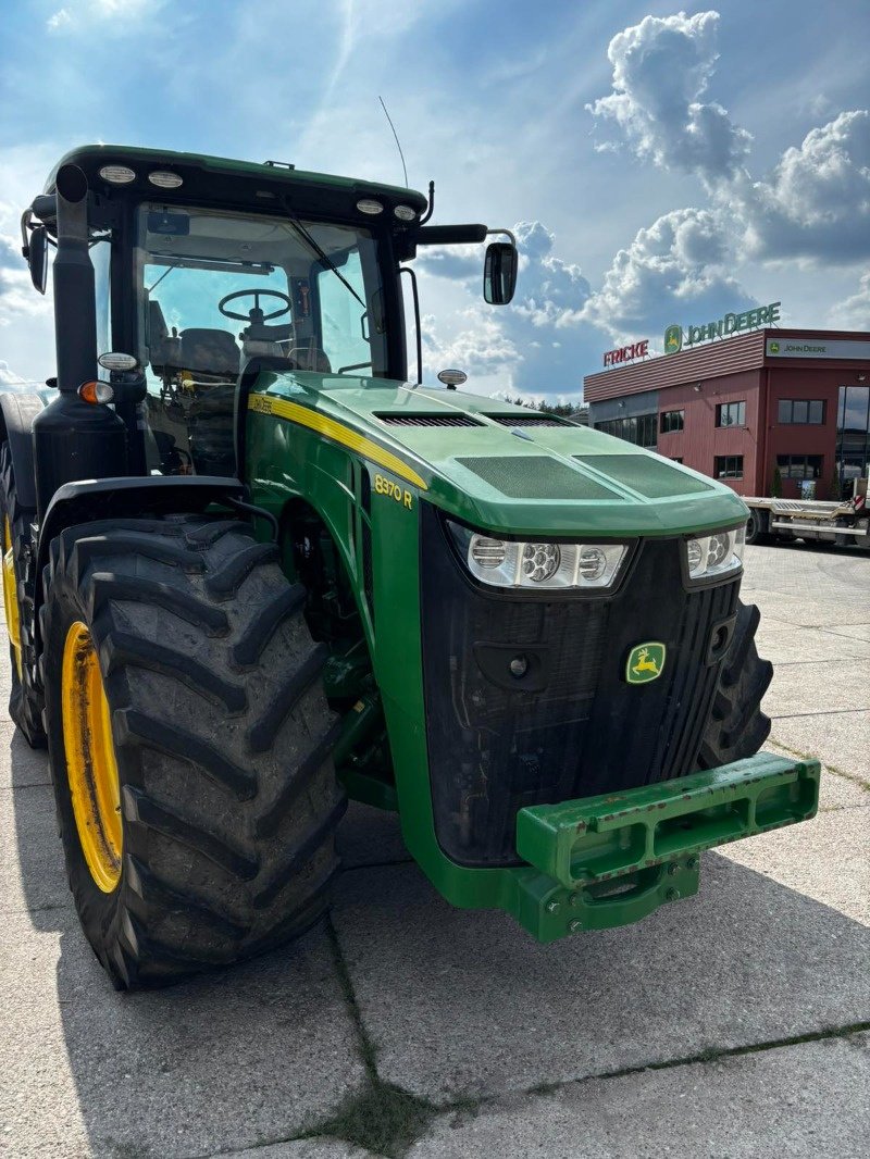 Traktor типа John Deere 8370R, Gebrauchtmaschine в Mrągowo (Фотография 1)