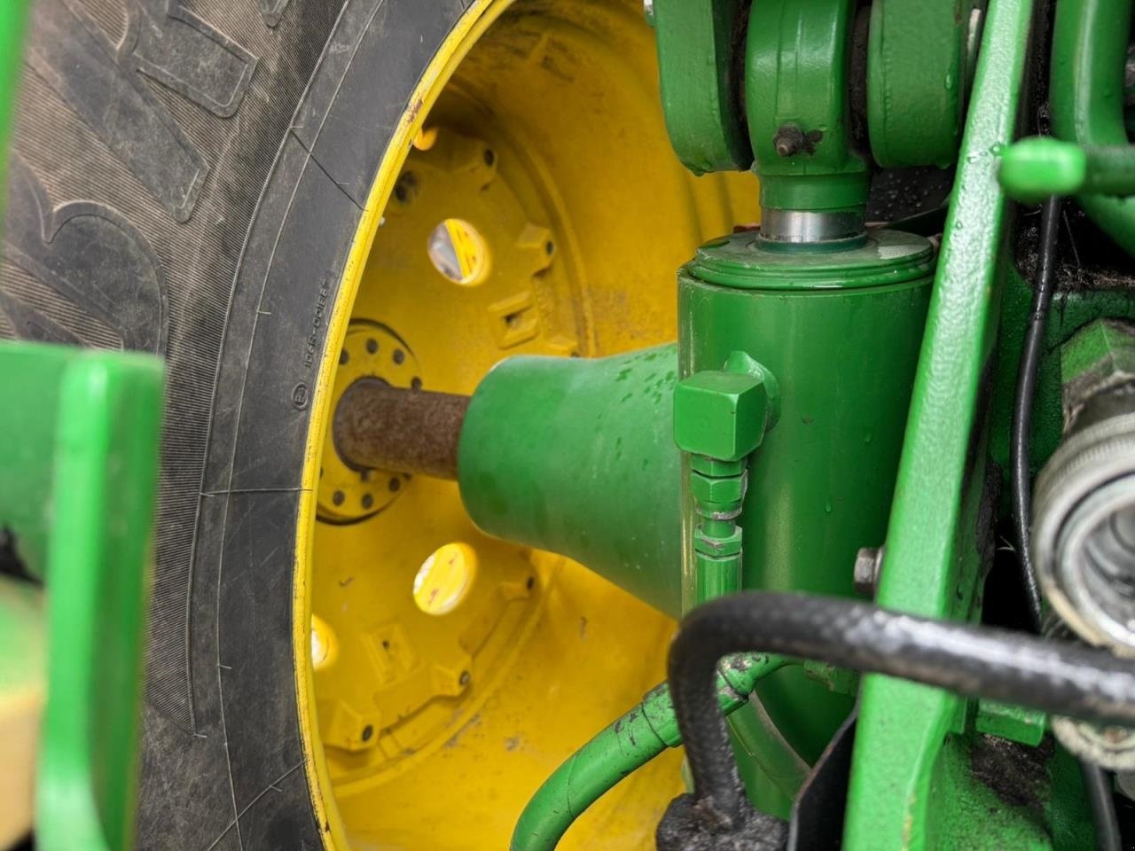 Traktor от тип John Deere 8370R, Gebrauchtmaschine в Videbæk (Снимка 7)