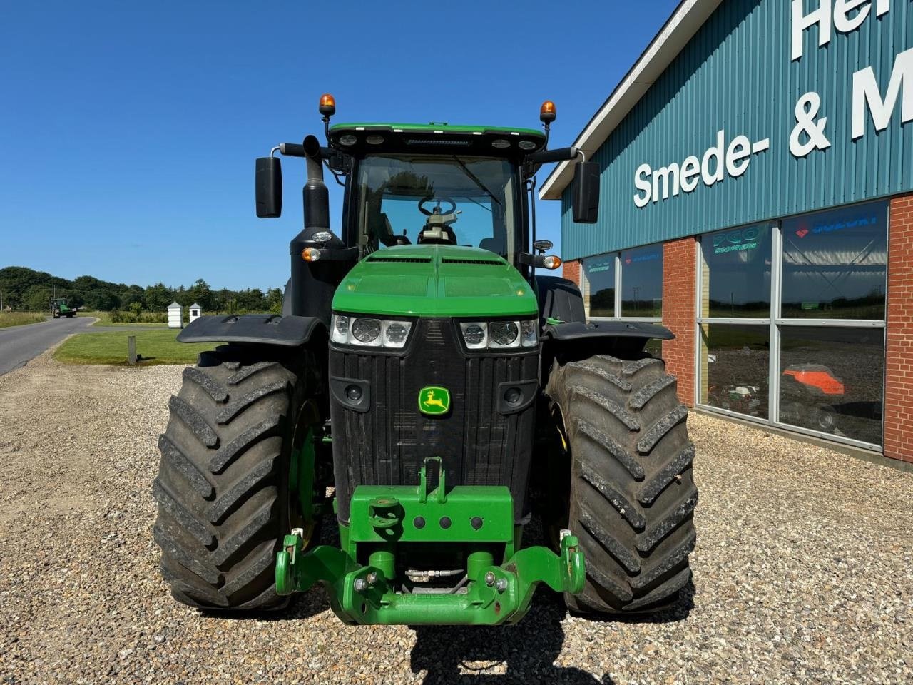 Traktor of the type John Deere 8370R, Gebrauchtmaschine in Struer (Picture 3)