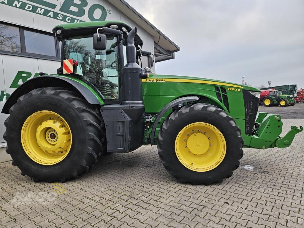 Traktor des Typs John Deere 8370R, Gebrauchtmaschine in Neuenkirchen-Vörden (Bild 4)