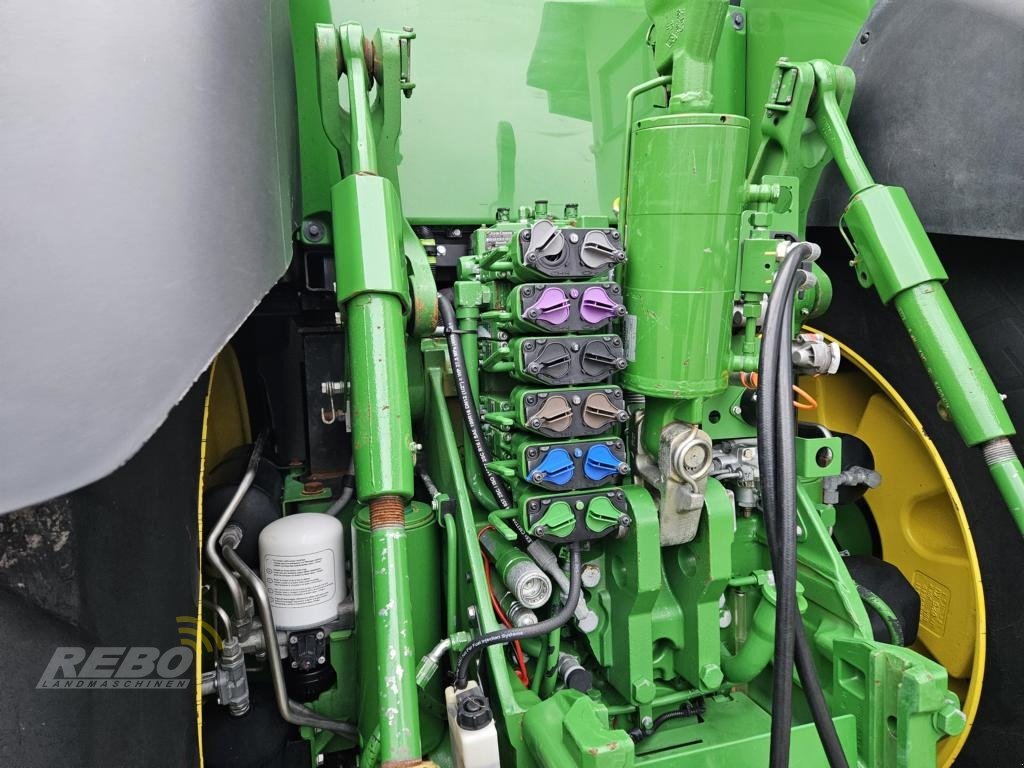 Traktor des Typs John Deere 8370R, Gebrauchtmaschine in Neuenkirchen-Vörden (Bild 9)