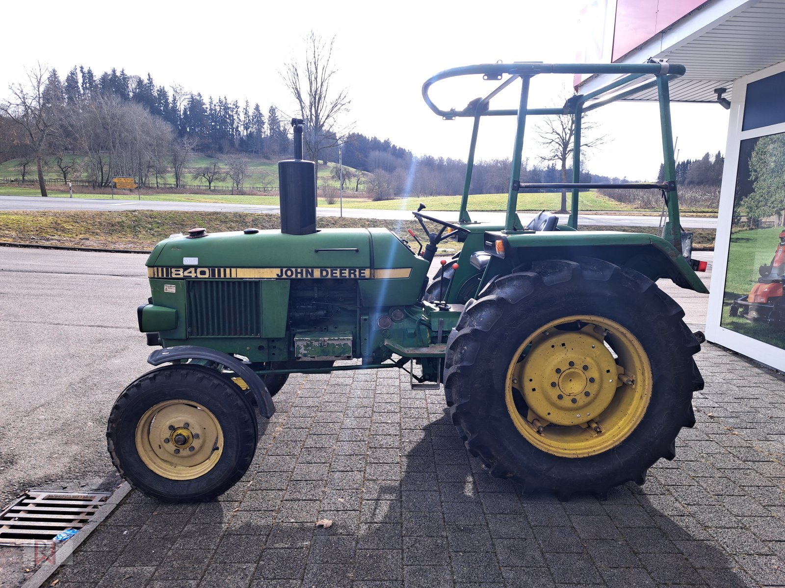 Traktor des Typs John Deere 840 E, Gebrauchtmaschine in Meßkirch (Bild 1)