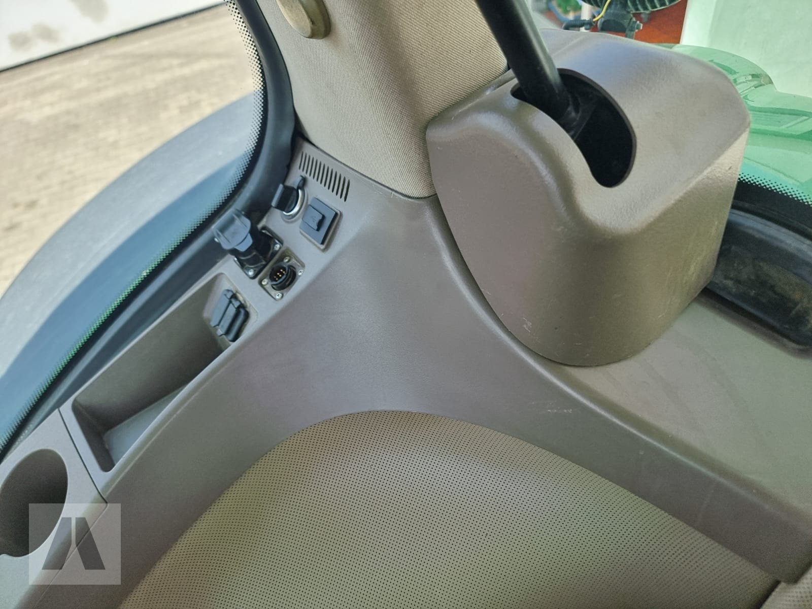 Traktor typu John Deere 8400 R, Gebrauchtmaschine v Regensburg (Obrázek 13)