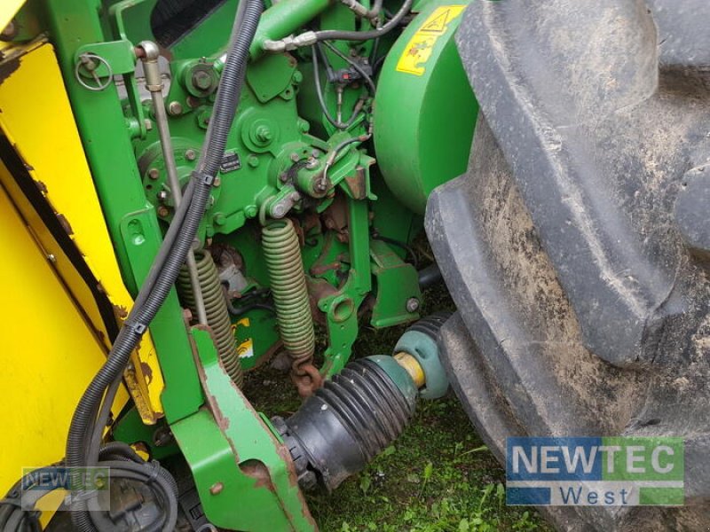 Traktor van het type John Deere 8400, Gebrauchtmaschine in Heinbockel-Hagenah (Foto 11)
