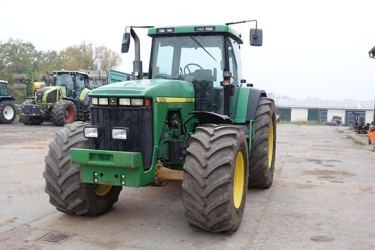Traktor типа John Deere 8400, Gebrauchtmaschine в HARDENBECK (Фотография 7)