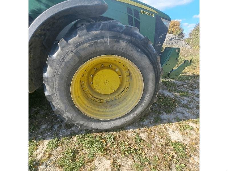 Traktor des Typs John Deere 8400R, Gebrauchtmaschine in PITHIVIERS Cedex (Bild 6)
