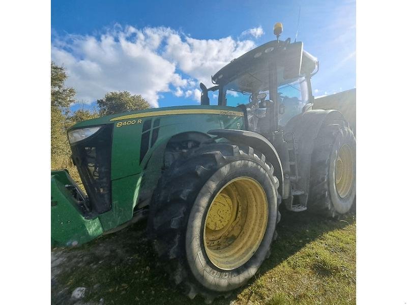 Traktor des Typs John Deere 8400R, Gebrauchtmaschine in PITHIVIERS Cedex (Bild 2)