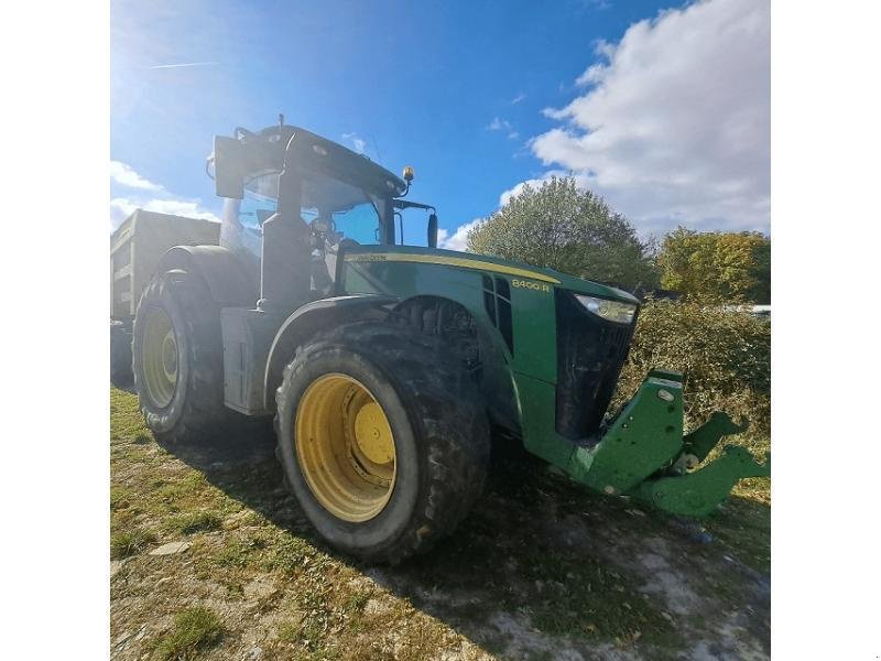 Traktor des Typs John Deere 8400R, Gebrauchtmaschine in PITHIVIERS Cedex (Bild 4)