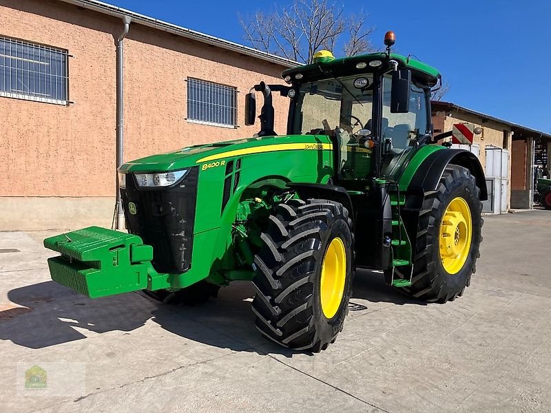 John Deere 8400R, Gebrauchtmaschine, Baujahr: 2018, Betriebsstunden: 4633 Stunden (Bild 1) Traktor des Typs John Deere 8400R, Gebrauchtmaschine in Salsitz (Bild 1)