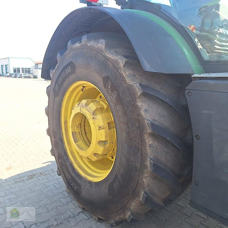 Traktor du type John Deere 8400R, Gebrauchtmaschine en Salsitz (Photo 19)