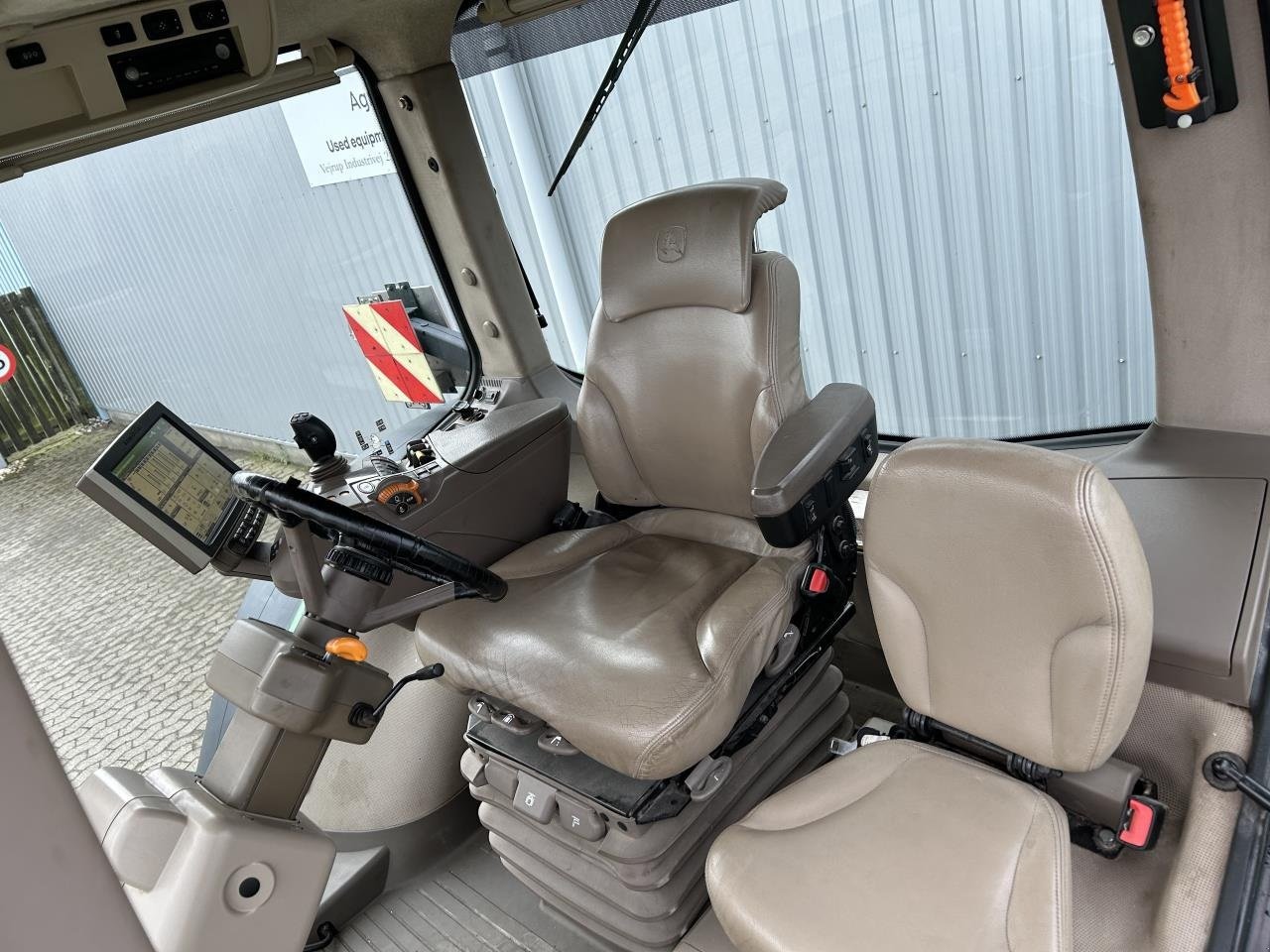 Traktor του τύπου John Deere 8400R, Gebrauchtmaschine σε Næstved (Φωτογραφία 16)