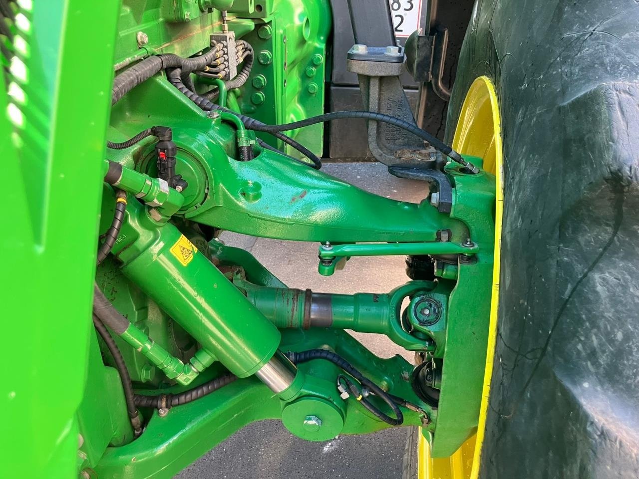 Traktor of the type John Deere 8400R, Gebrauchtmaschine in Odense (Picture 14)
