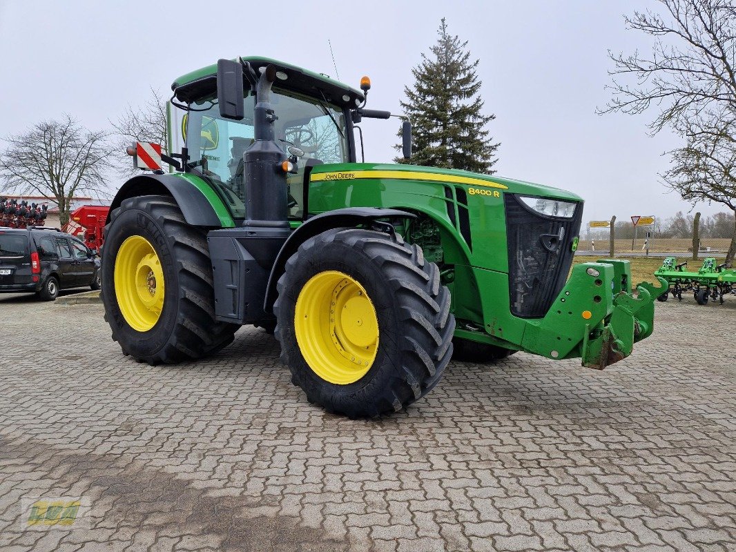 Traktor типа John Deere 8400R, Gebrauchtmaschine в Schenkenberg (Фотография 5)
