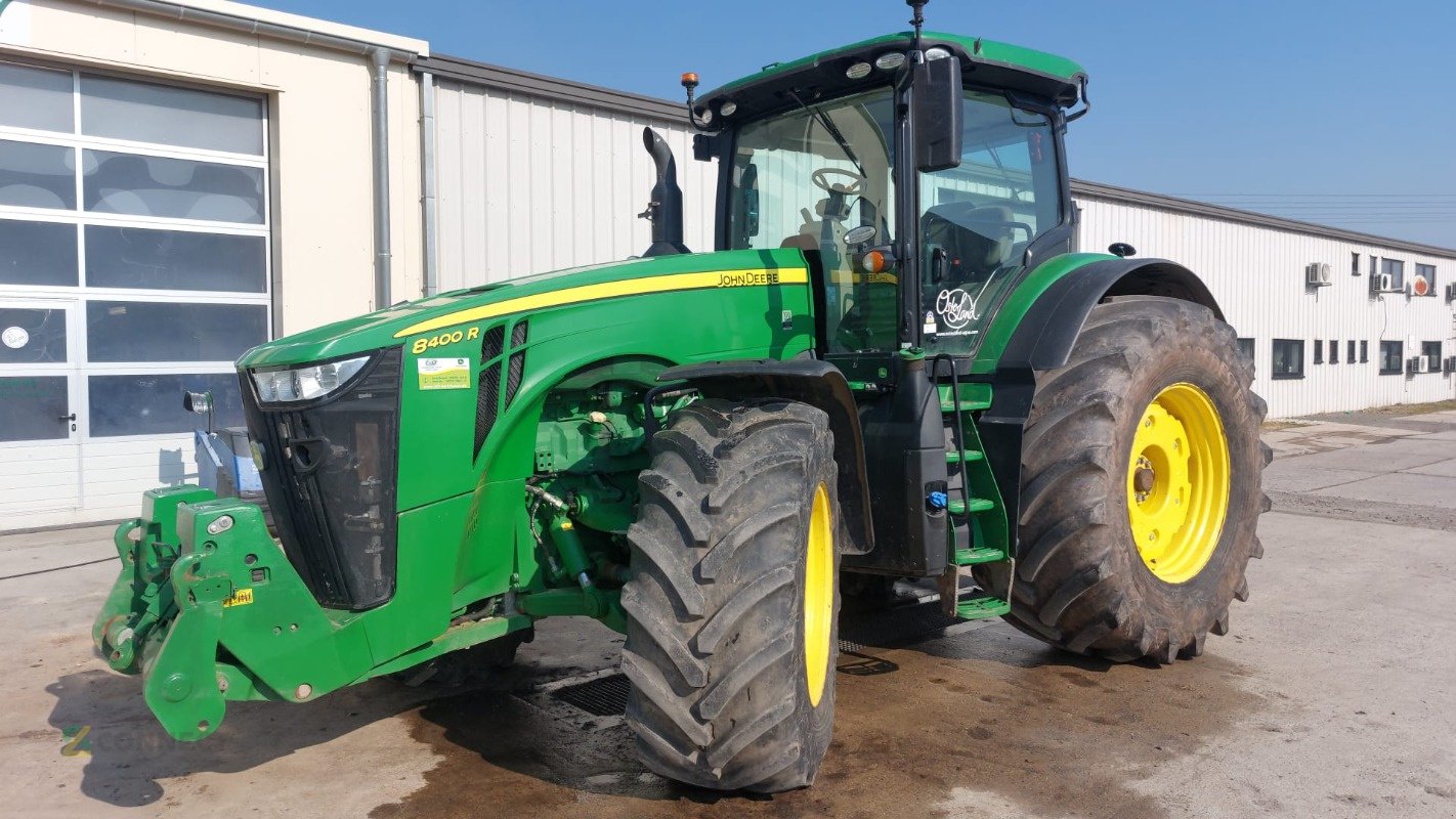 Traktor от тип John Deere 8400R, Gebrauchtmaschine в Gerichshain (Снимка 1)