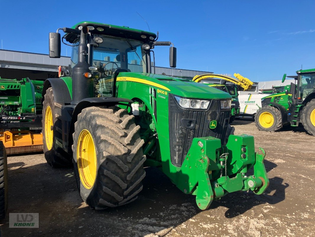 Traktor от тип John Deere 8400R, Gebrauchtmaschine в Alt-Mölln (Снимка 9)