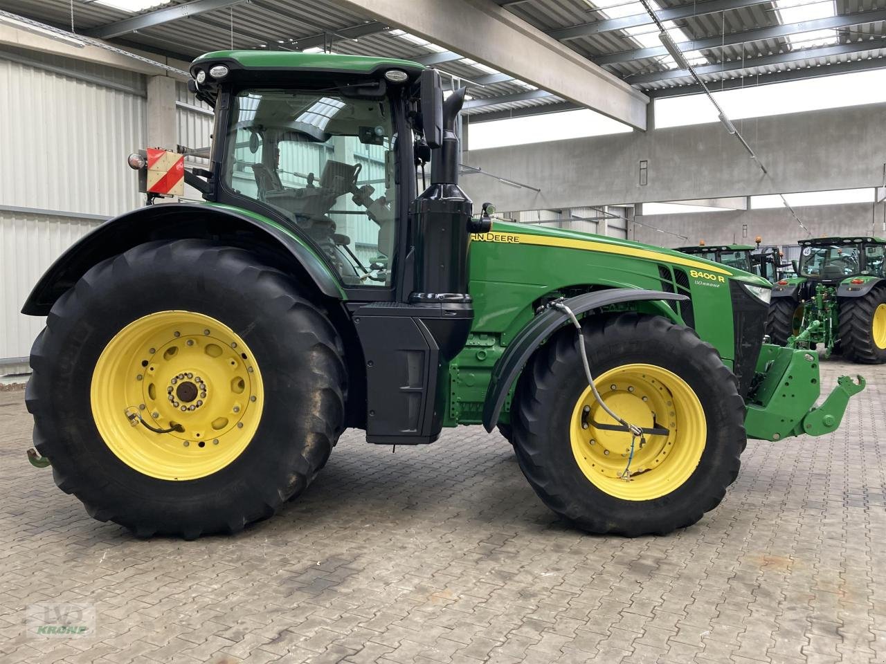 Traktor des Typs John Deere 8400R, Gebrauchtmaschine in Spelle (Bild 3)