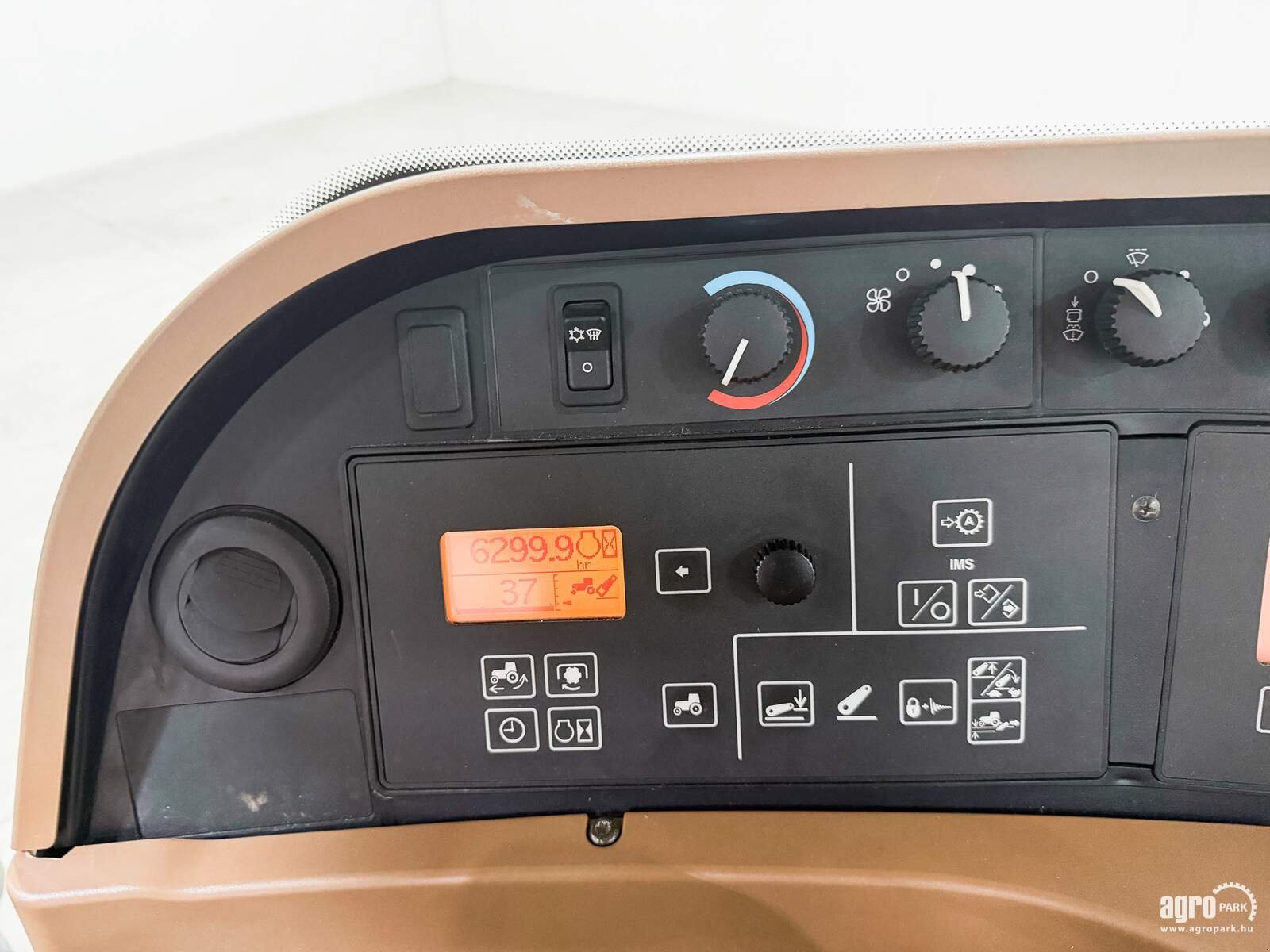 Traktor van het type John Deere 8430, Gebrauchtmaschine in Csengele (Foto 18)