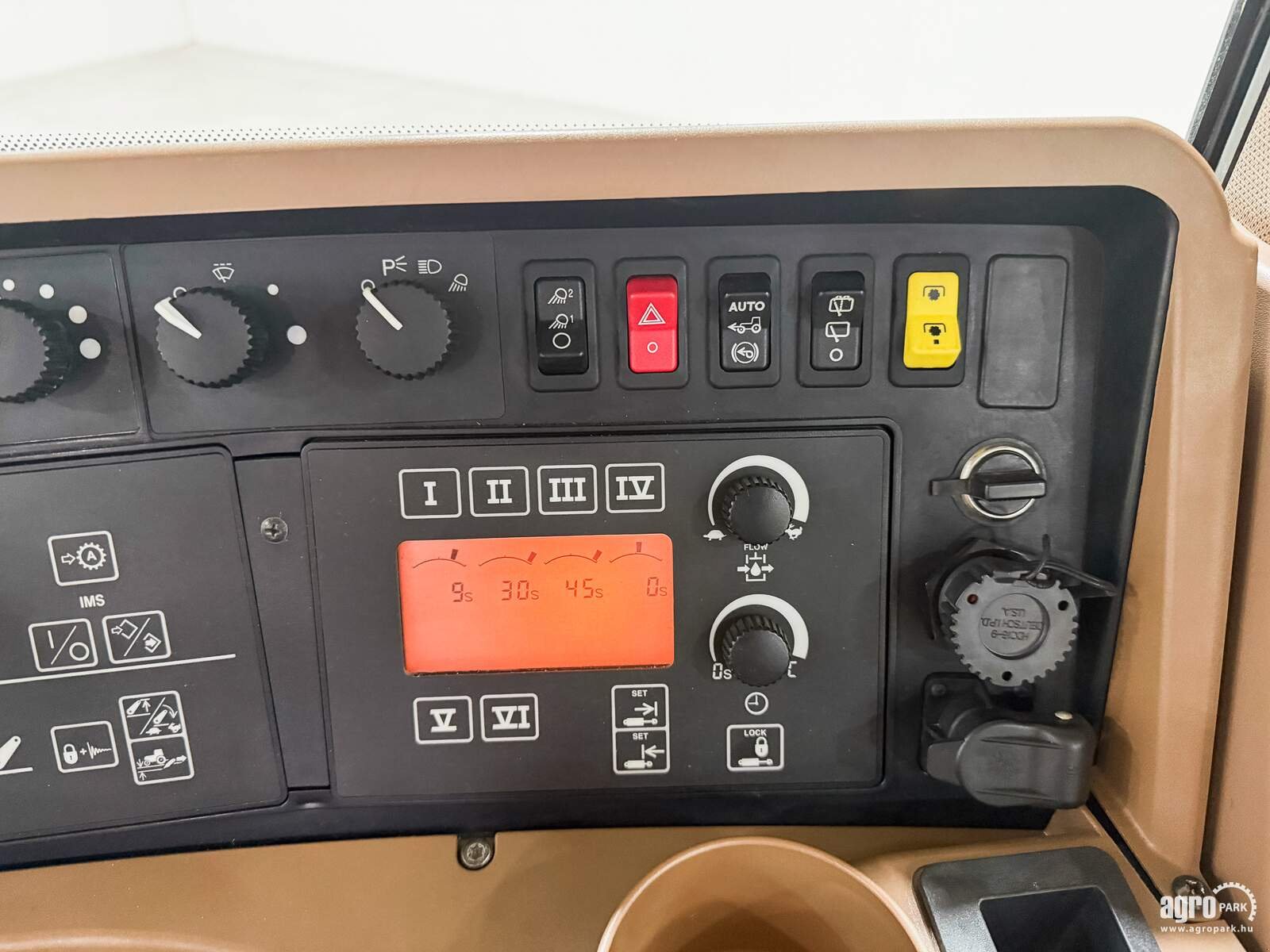 Traktor van het type John Deere 8430, Gebrauchtmaschine in Csengele (Foto 19)