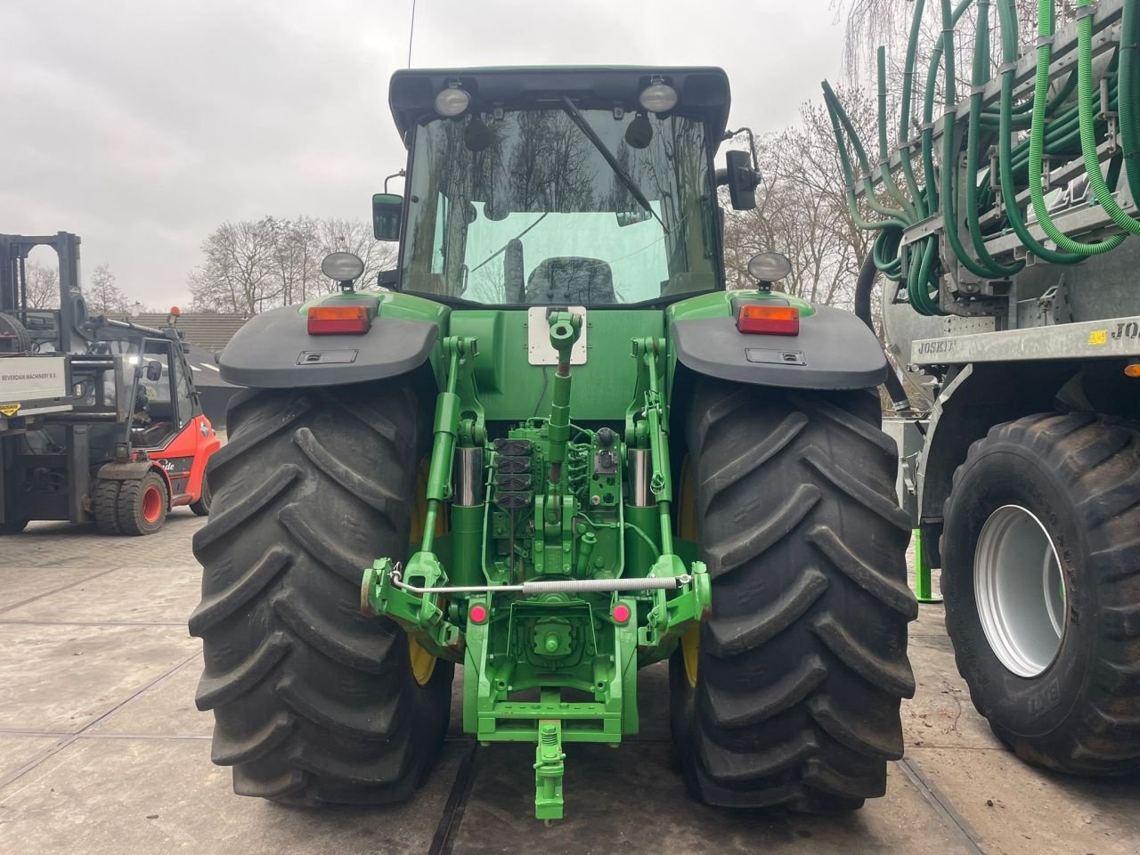 Traktor van het type John Deere 8430, Gebrauchtmaschine in Vriezenveen (Foto 3)