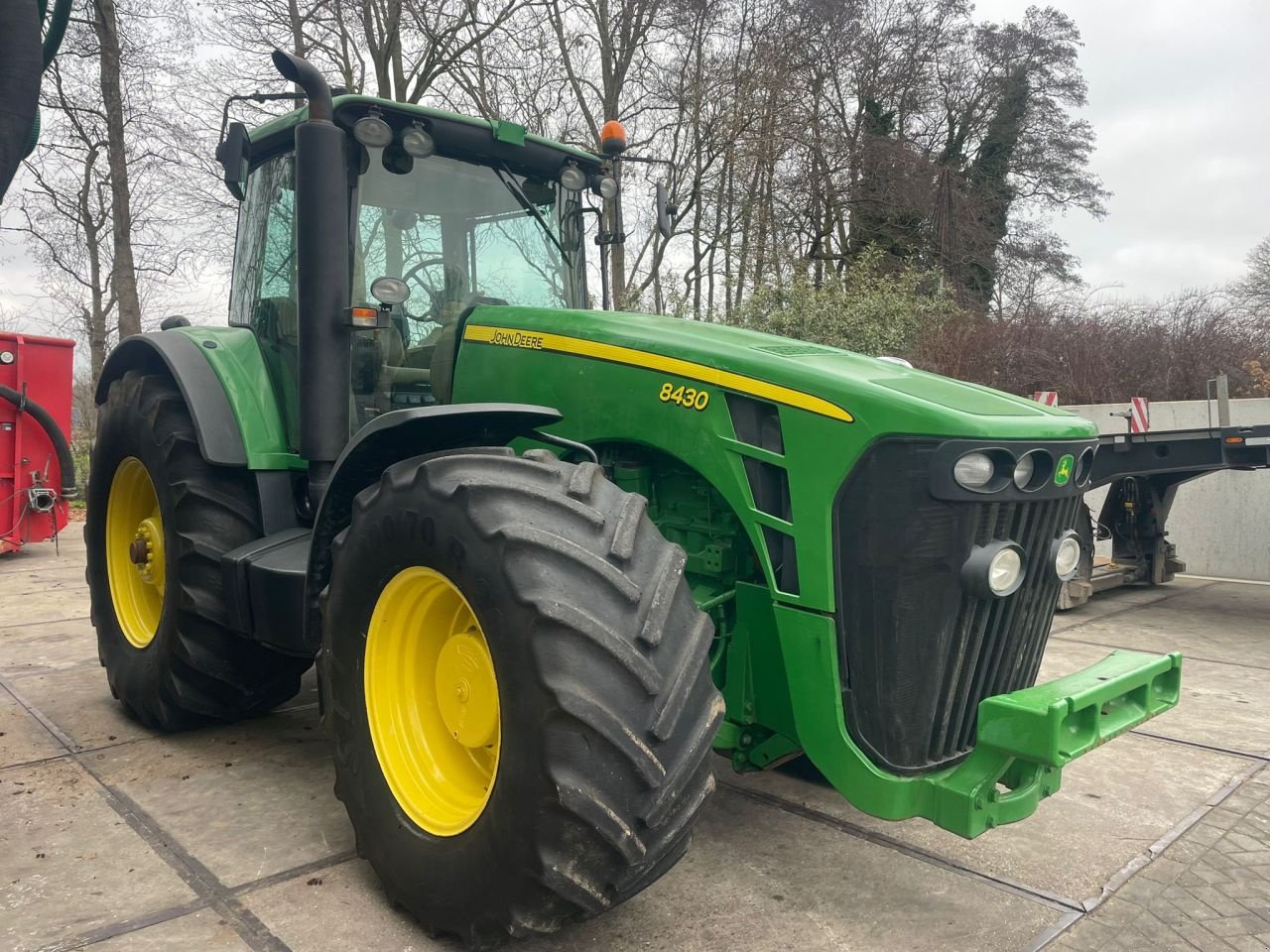 Traktor van het type John Deere 8430, Gebrauchtmaschine in Vriezenveen (Foto 5)