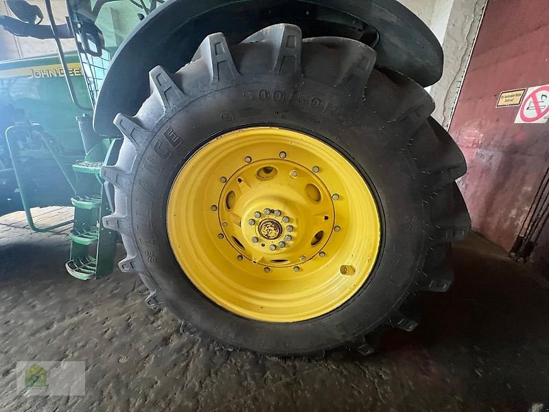 Traktor tip John Deere 8520 ILS, Powr Shift, Gebrauchtmaschine in Salsitz (Poză 11)