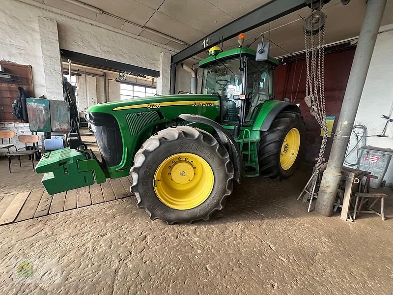 Traktor tip John Deere 8520 ILS, Powr Shift, Gebrauchtmaschine in Salsitz (Poză 2)