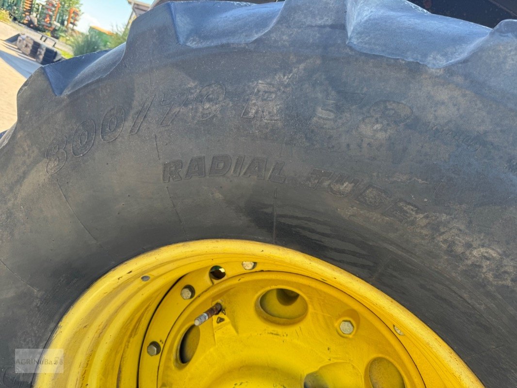 Traktor van het type John Deere 8520 PowrShift, Gebrauchtmaschine in Prenzlau (Foto 14)