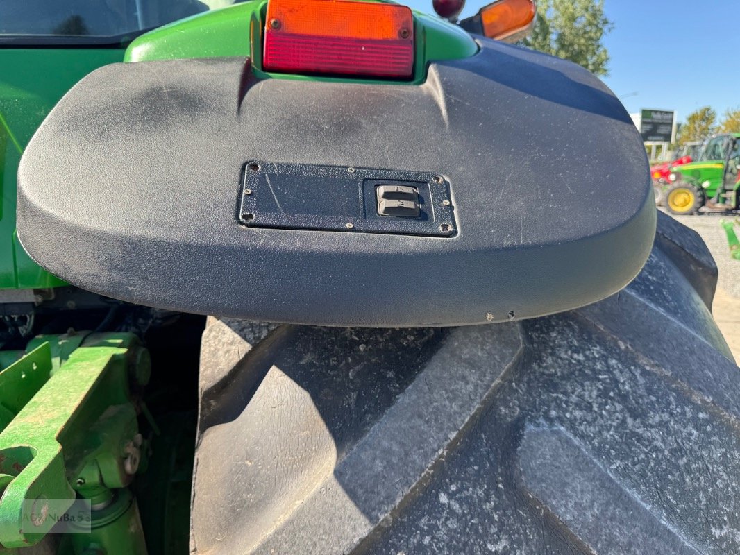 Traktor van het type John Deere 8520 PowrShift, Gebrauchtmaschine in Prenzlau (Foto 17)