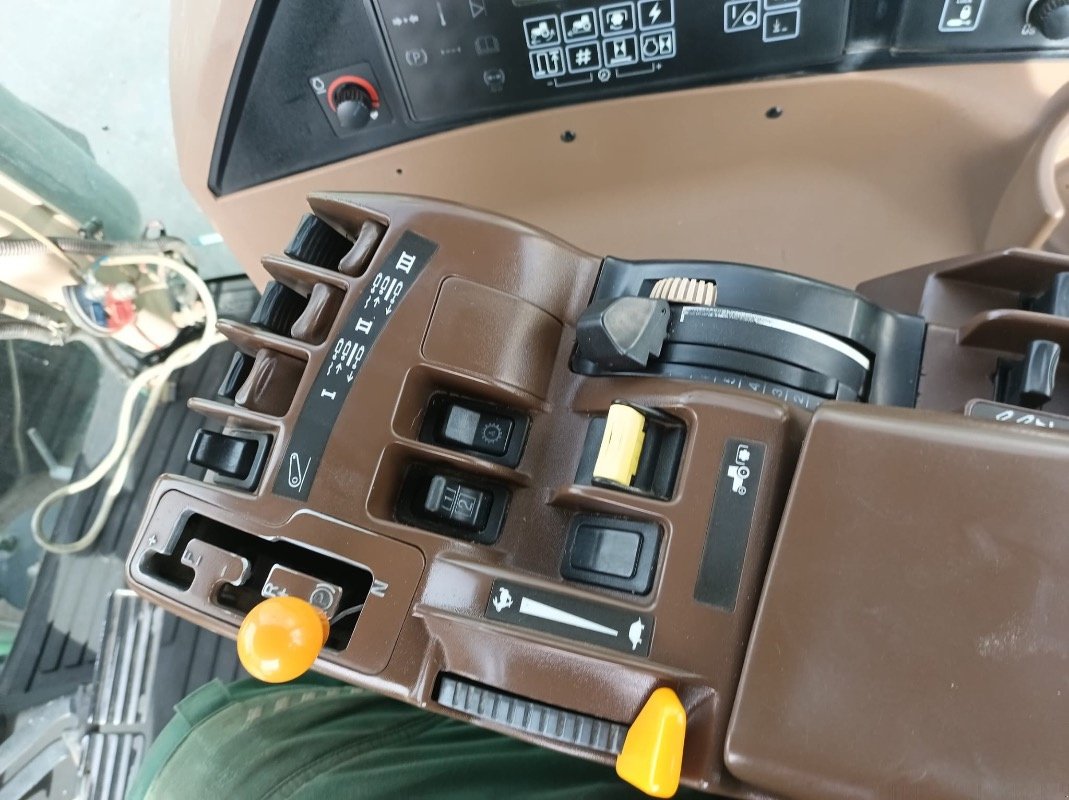 Traktor of the type John Deere 8520, Gebrauchtmaschine in Liebenwalde (Picture 19)