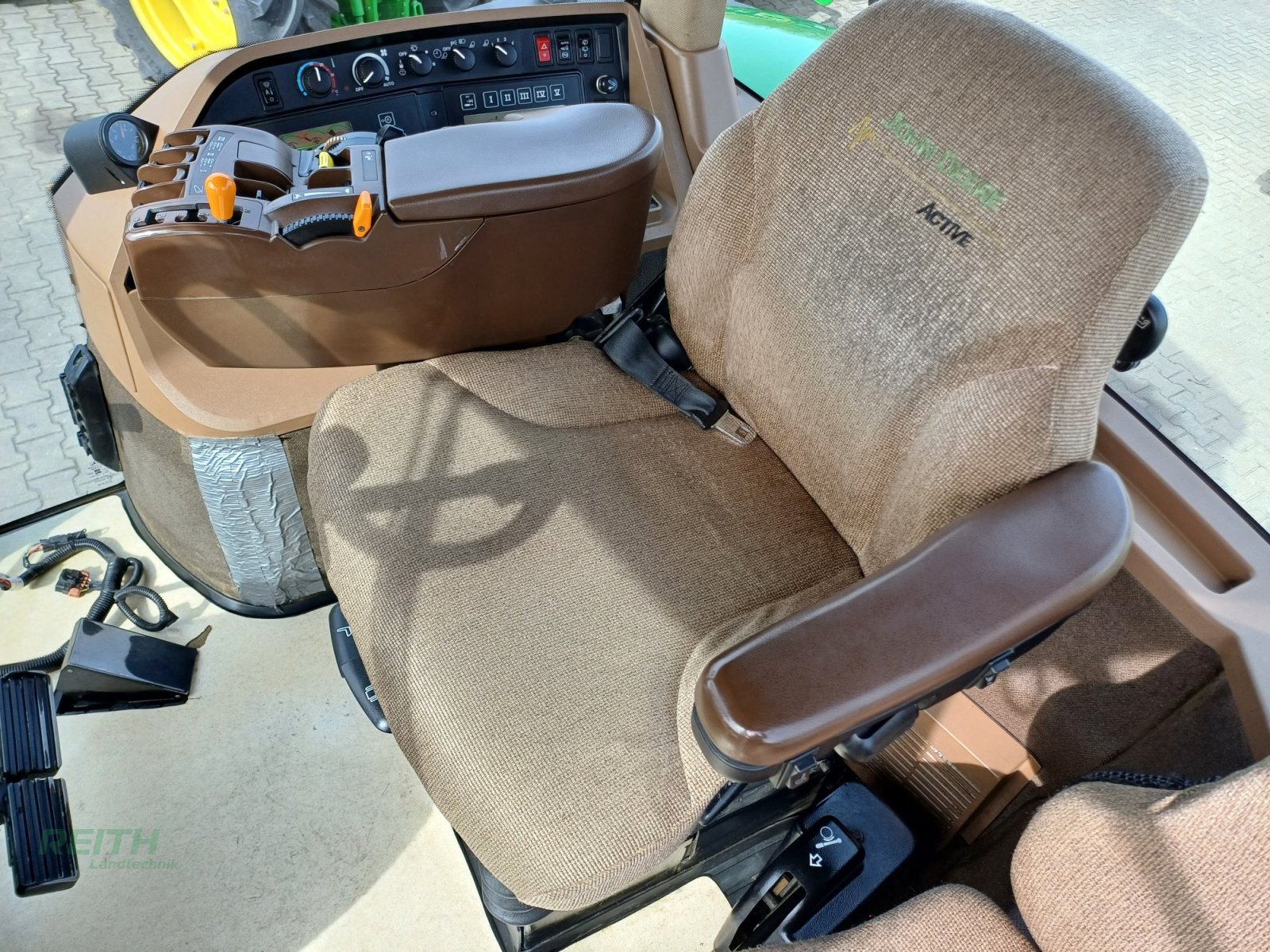 Traktor a típus John Deere 8520, Gebrauchtmaschine ekkor: Wolnzach (Kép 24)