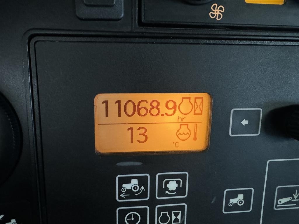 Traktor типа John Deere 8530 Autopower Monteret med luft, frontlift og står på nye dæk., Gebrauchtmaschine в Haderup (Фотография 18)