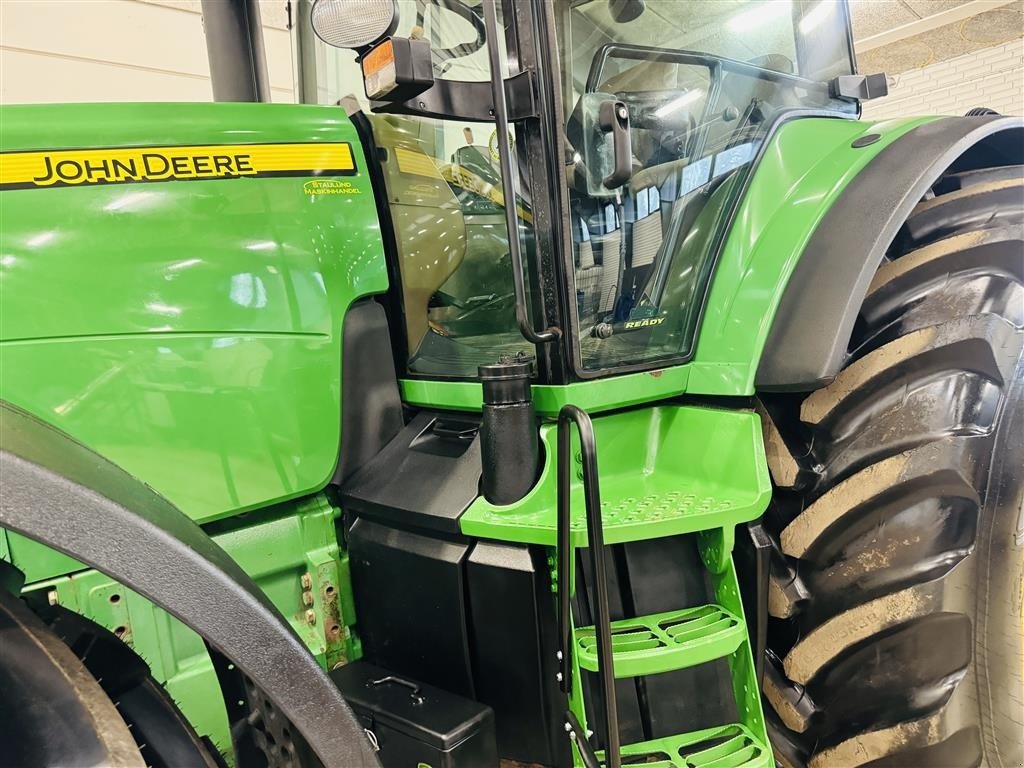 Traktor типа John Deere 8530 Autopower Monteret med luft, frontlift og står på nye dæk., Gebrauchtmaschine в Haderup (Фотография 22)