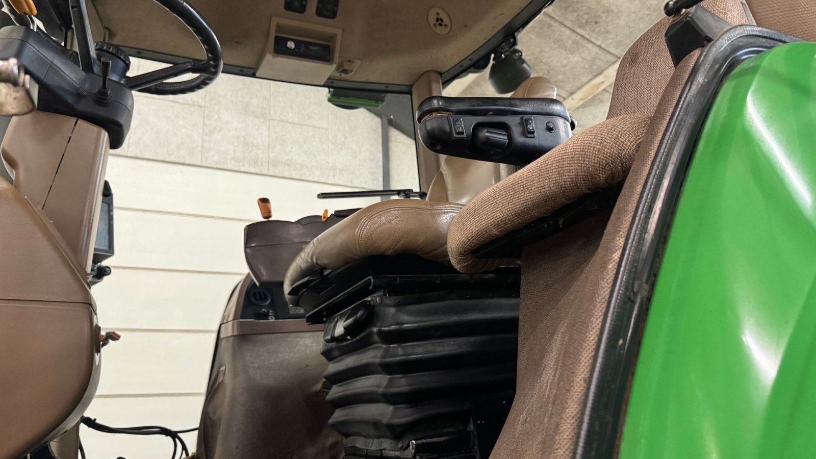 Traktor от тип John Deere 8530 Autopower, Gebrauchtmaschine в Haderup (Снимка 13)