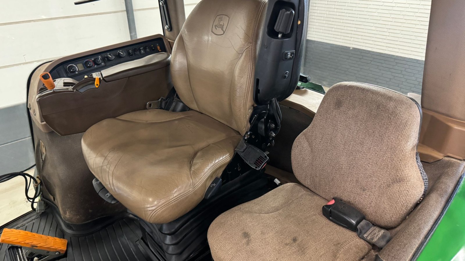 Traktor от тип John Deere 8530 Autopower, Gebrauchtmaschine в Haderup (Снимка 15)