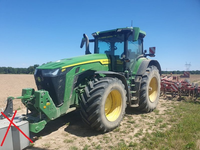 Traktor of the type John Deere 8R 310, Gebrauchtmaschine in PITHIVIERS Cedex (Picture 1)