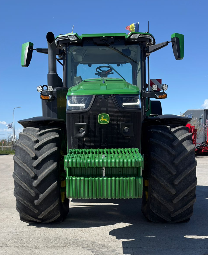 Traktor Türe ait John Deere 8R 310, Gebrauchtmaschine içinde Orţişoara (resim 2)