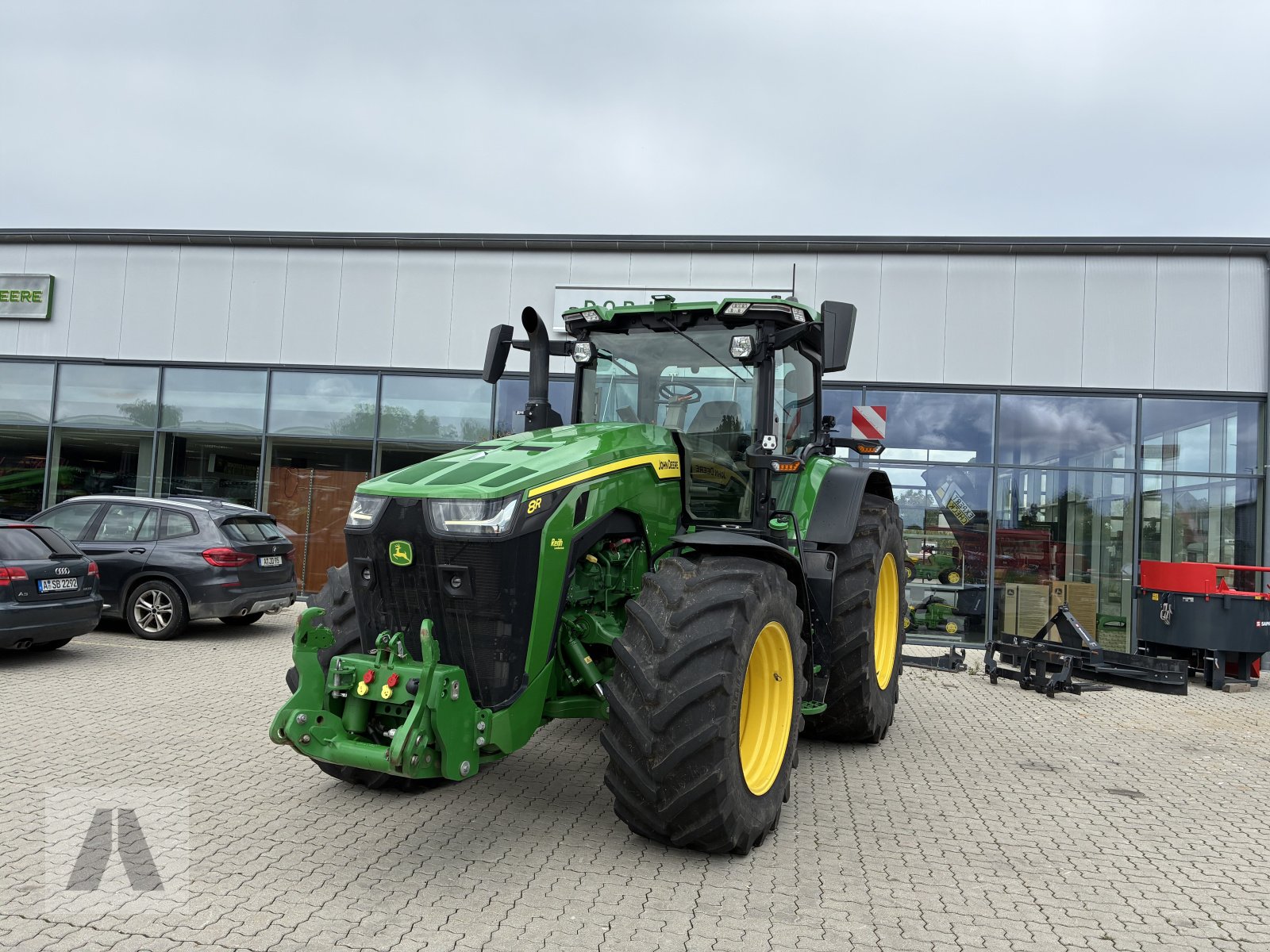 Traktor of the type John Deere 8R 310, Gebrauchtmaschine in Langweid am Lech (Picture 1)