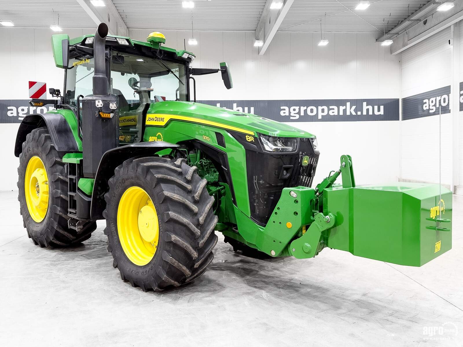 Traktor типа John Deere 8R 370 ILS, Gebrauchtmaschine в Csengele (Фотография 2)