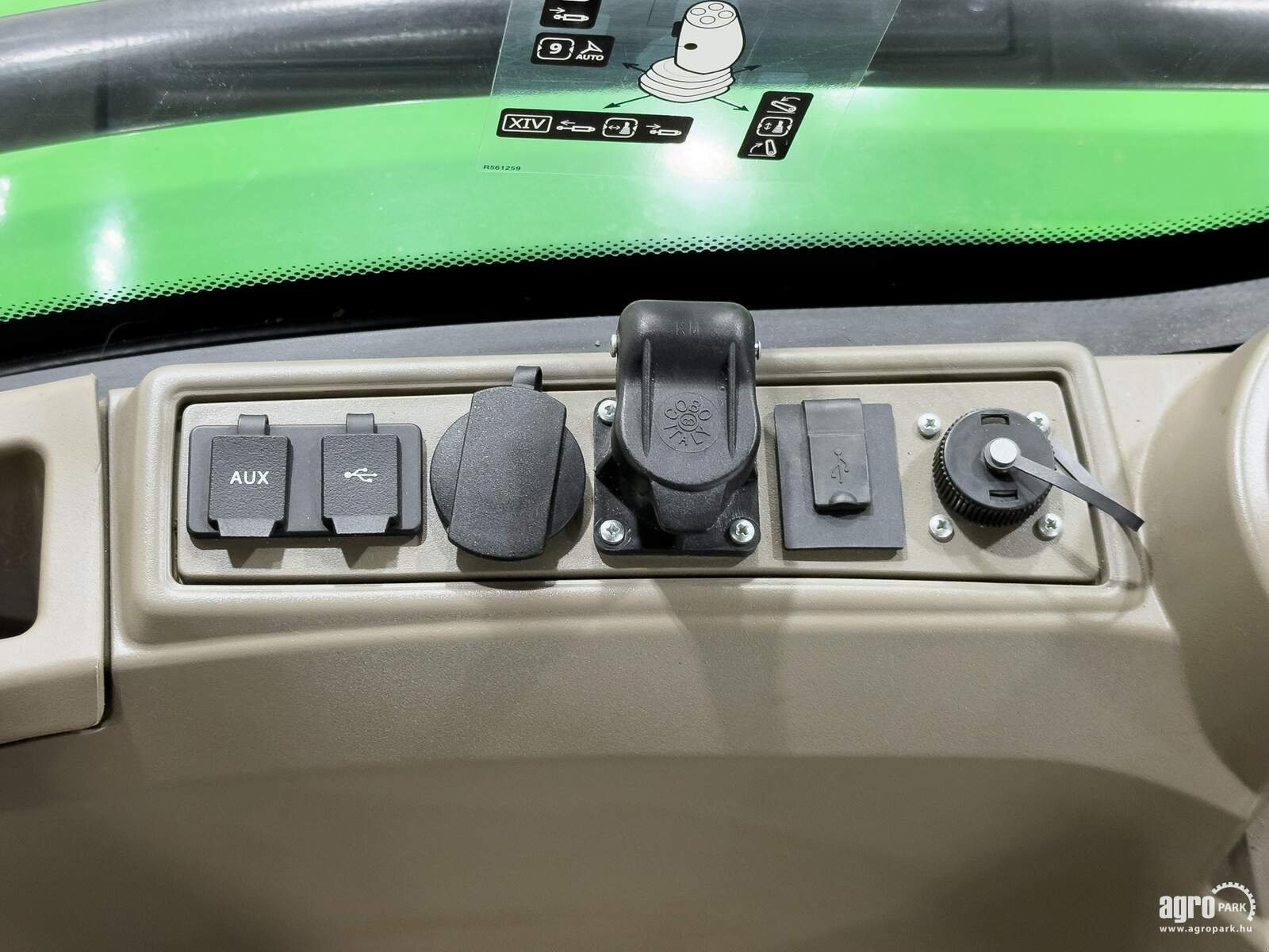 Traktor типа John Deere 8R 370 ILS, Gebrauchtmaschine в Csengele (Фотография 20)