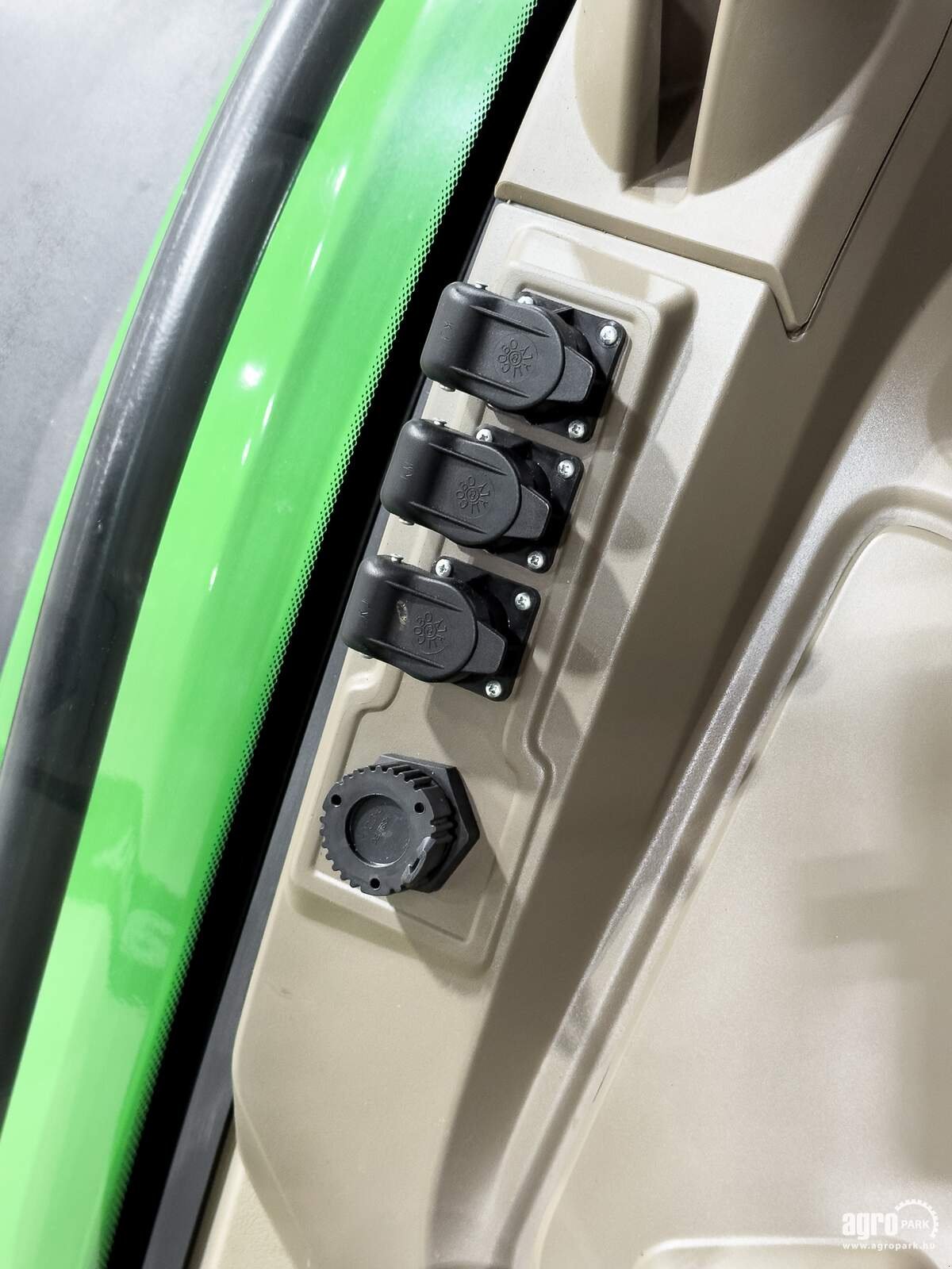 Traktor типа John Deere 8R 370 ILS, Gebrauchtmaschine в Csengele (Фотография 21)