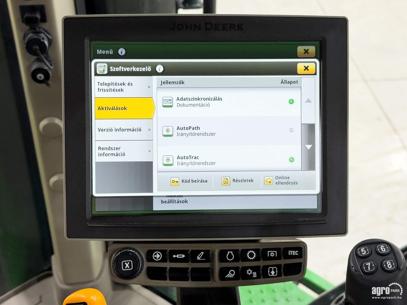 Traktor типа John Deere 8R 370 ILS, Gebrauchtmaschine в Csengele (Фотография 27)