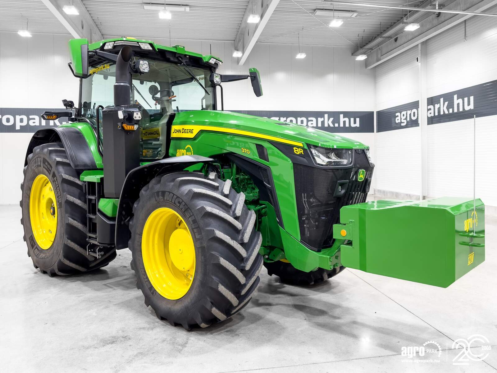 Traktor типа John Deere 8R 370 ILS, Gebrauchtmaschine в Csengele (Фотография 2)