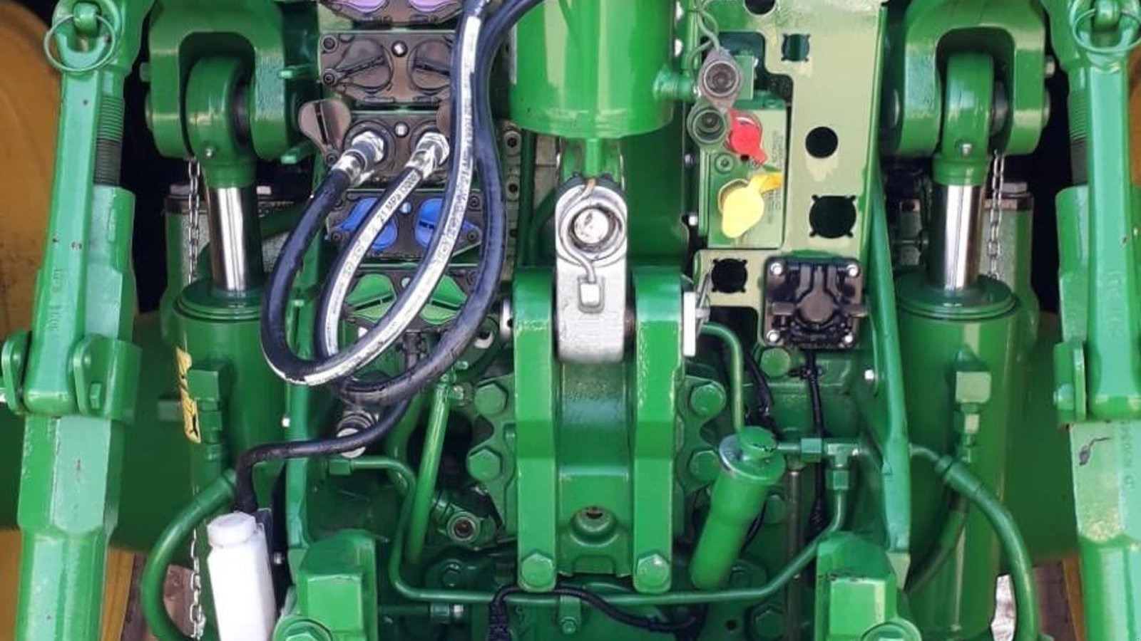 Traktor za tip John Deere 8R 370 Med frontlift, Gebrauchtmaschine u Lintrup (Slika 3)