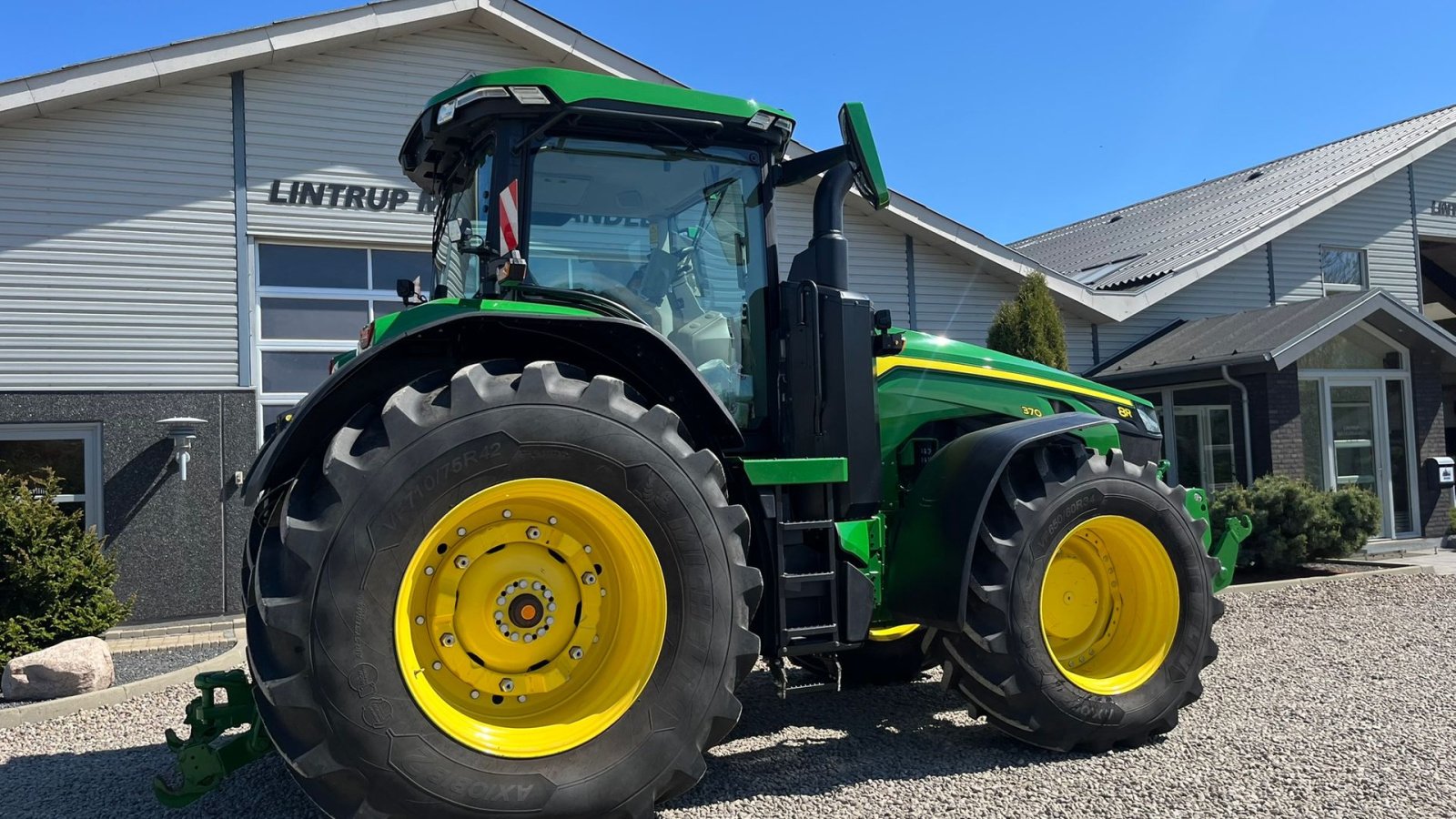Traktor a típus John Deere 8R 370 Med frontlift, Gebrauchtmaschine ekkor: Lintrup (Kép 19)