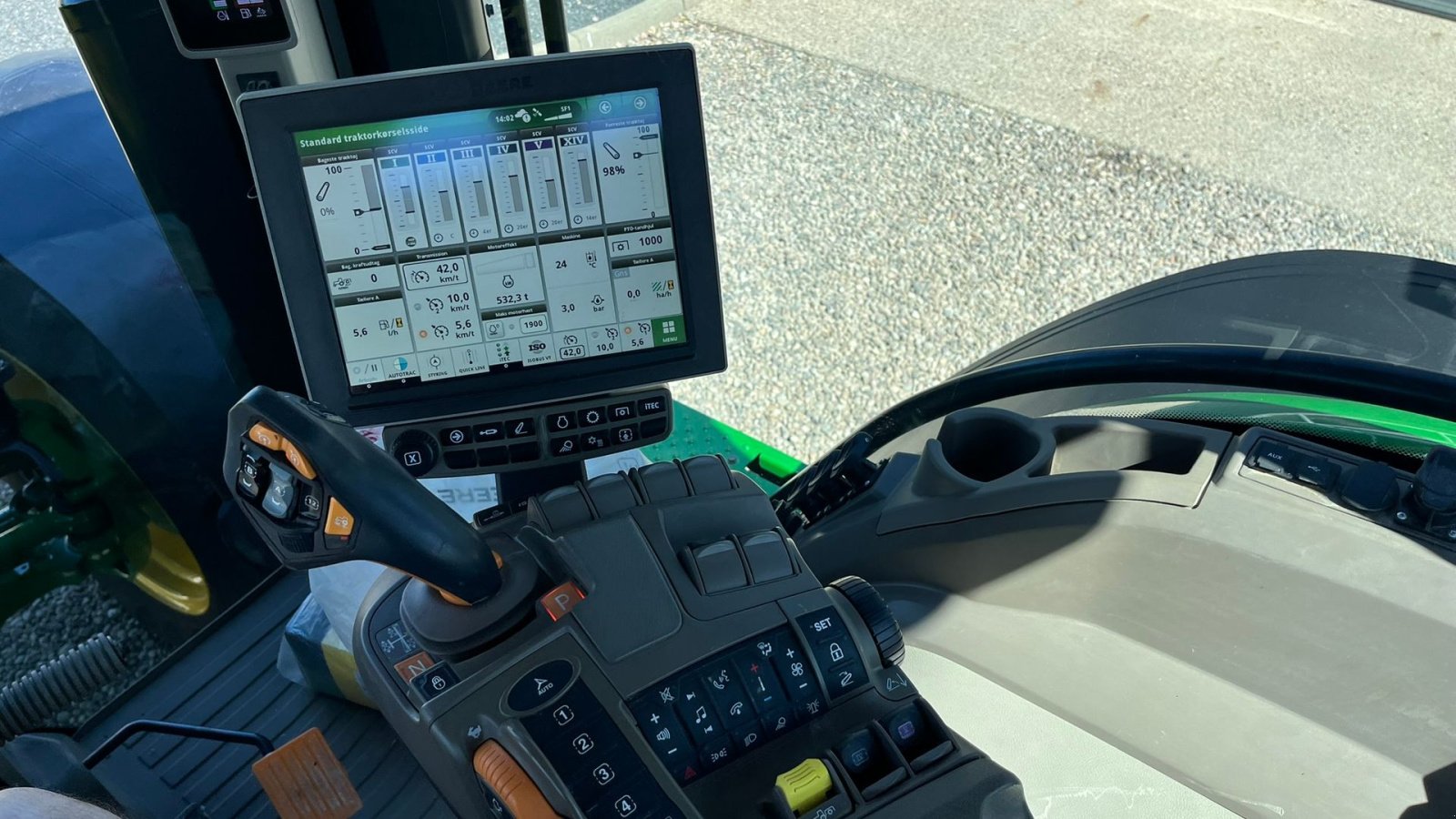 Traktor a típus John Deere 8R 370 Med frontlift, Gebrauchtmaschine ekkor: Lintrup (Kép 7)