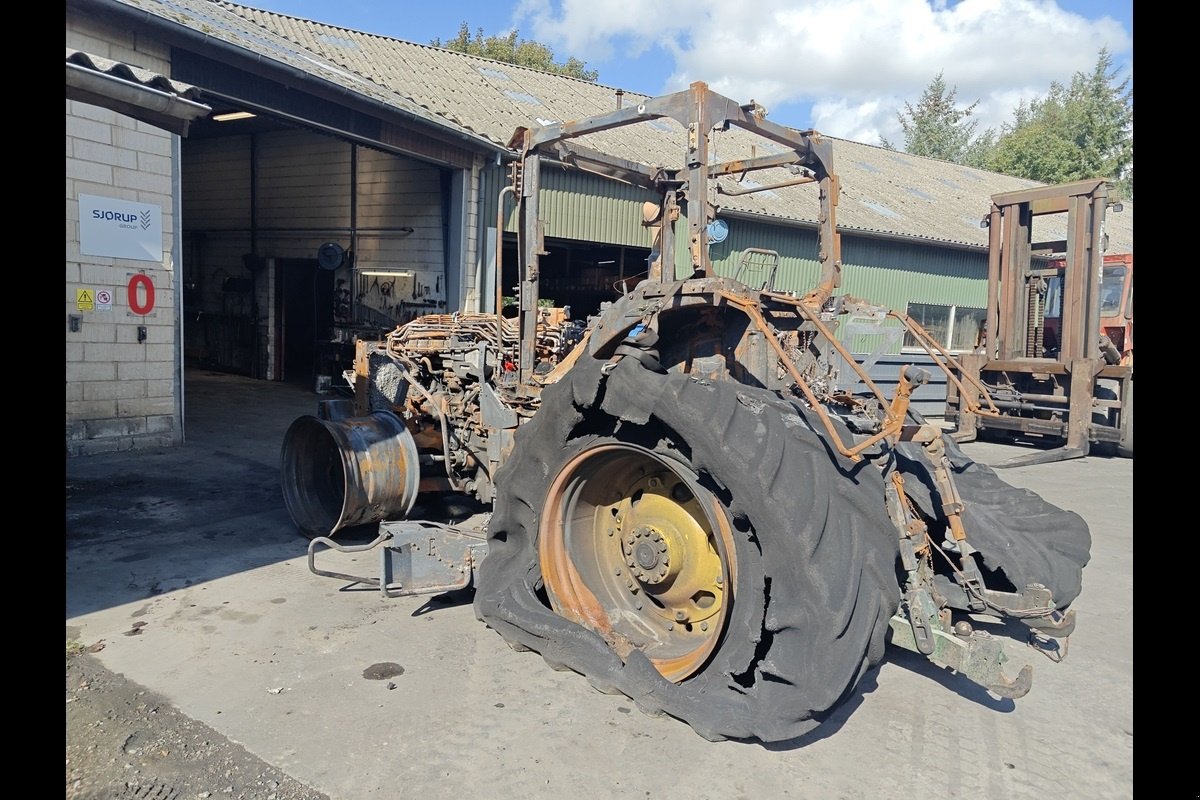 Traktor of the type John Deere 8R 370, Gebrauchtmaschine in Viborg (Picture 5)