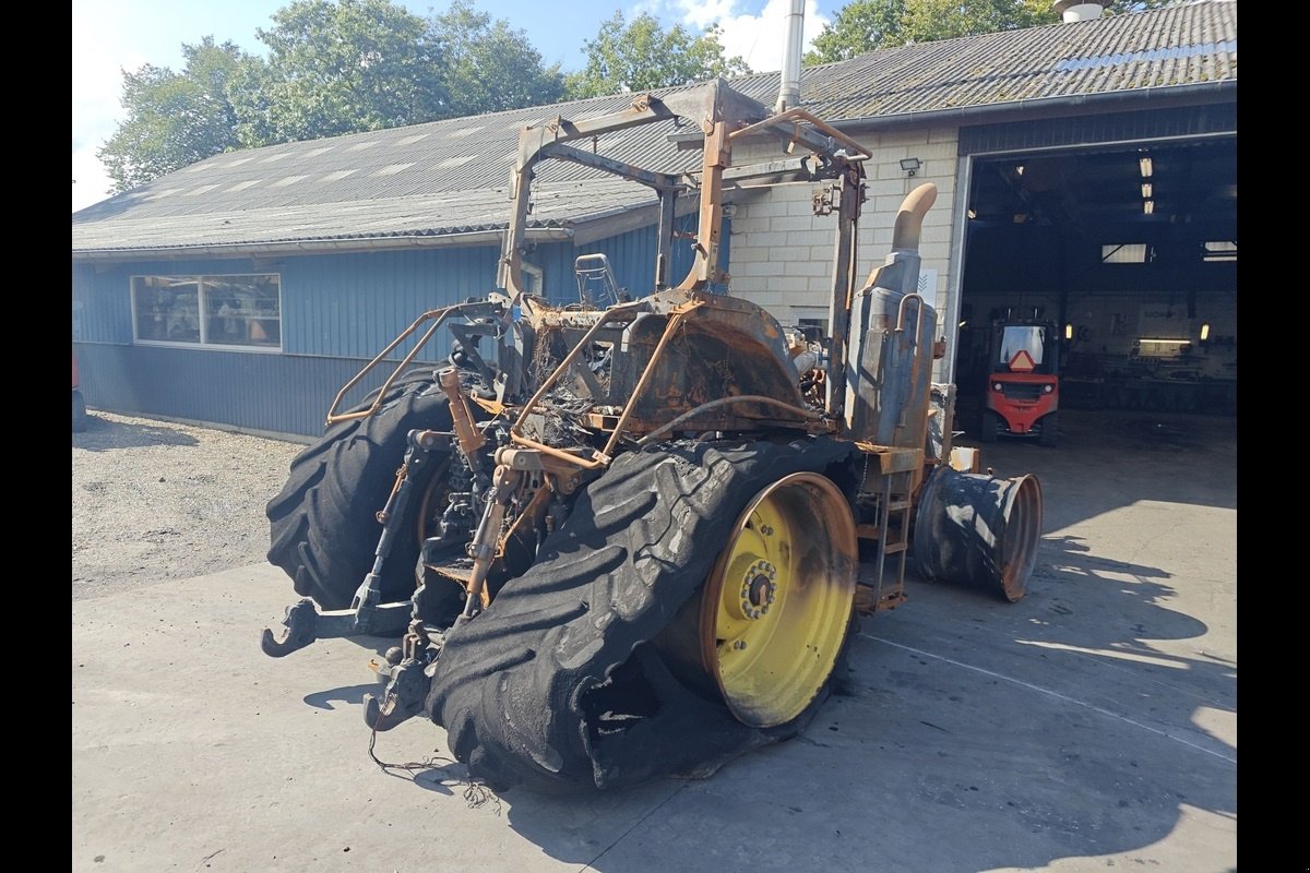 Traktor of the type John Deere 8R 370, Gebrauchtmaschine in Viborg (Picture 3)