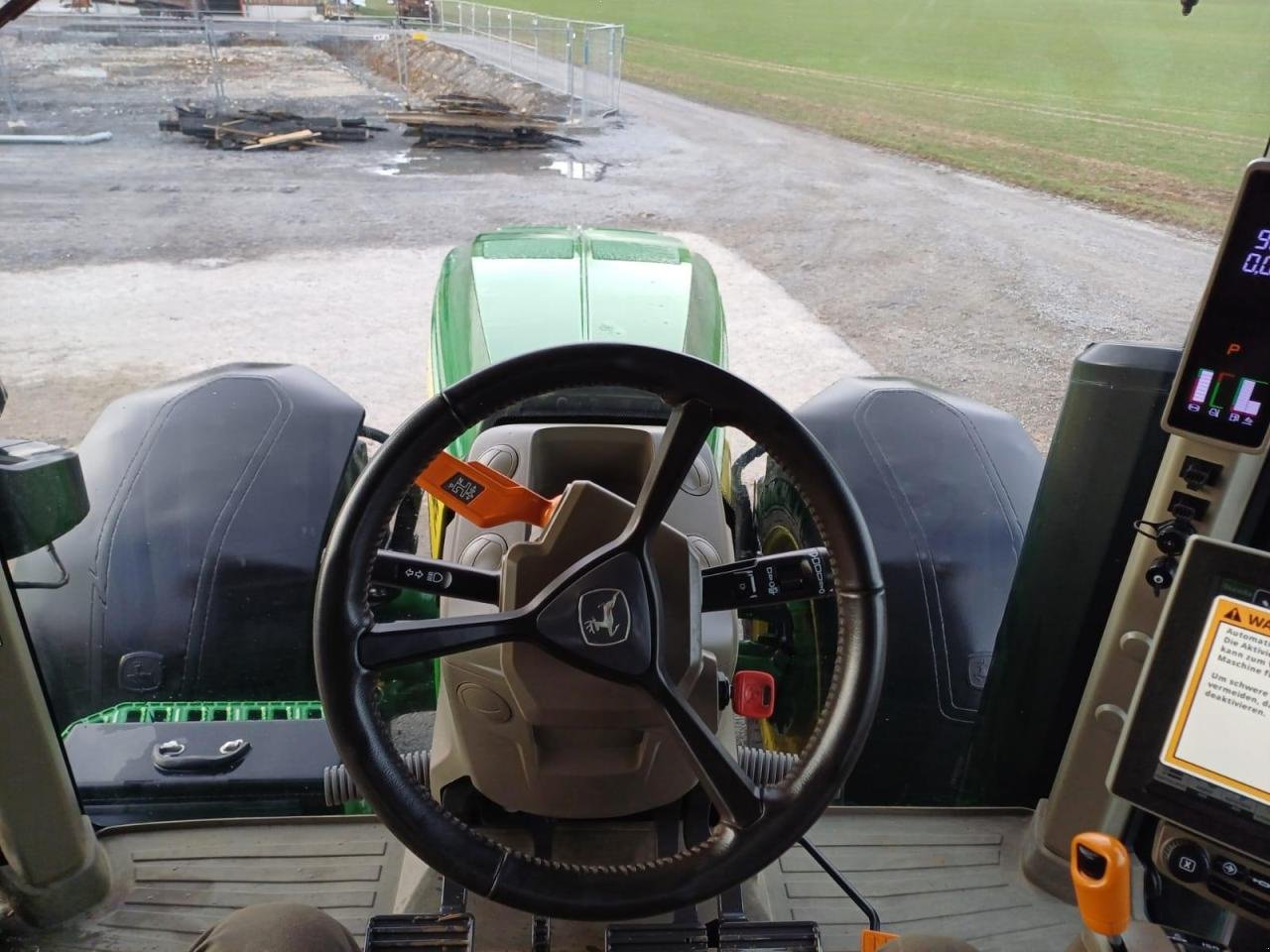 Traktor des Typs John Deere 8R 370, Gebrauchtmaschine in Aspach (Bild 10)